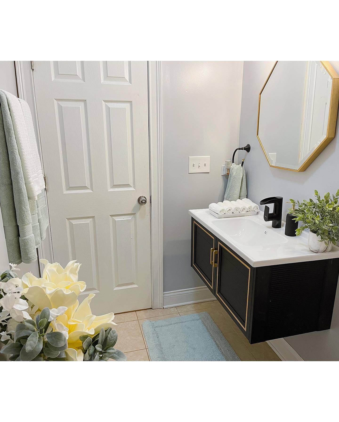 Bathroom Vanity Set 35.8" Floating Ceramic Bathroom Vanity Black with Sink