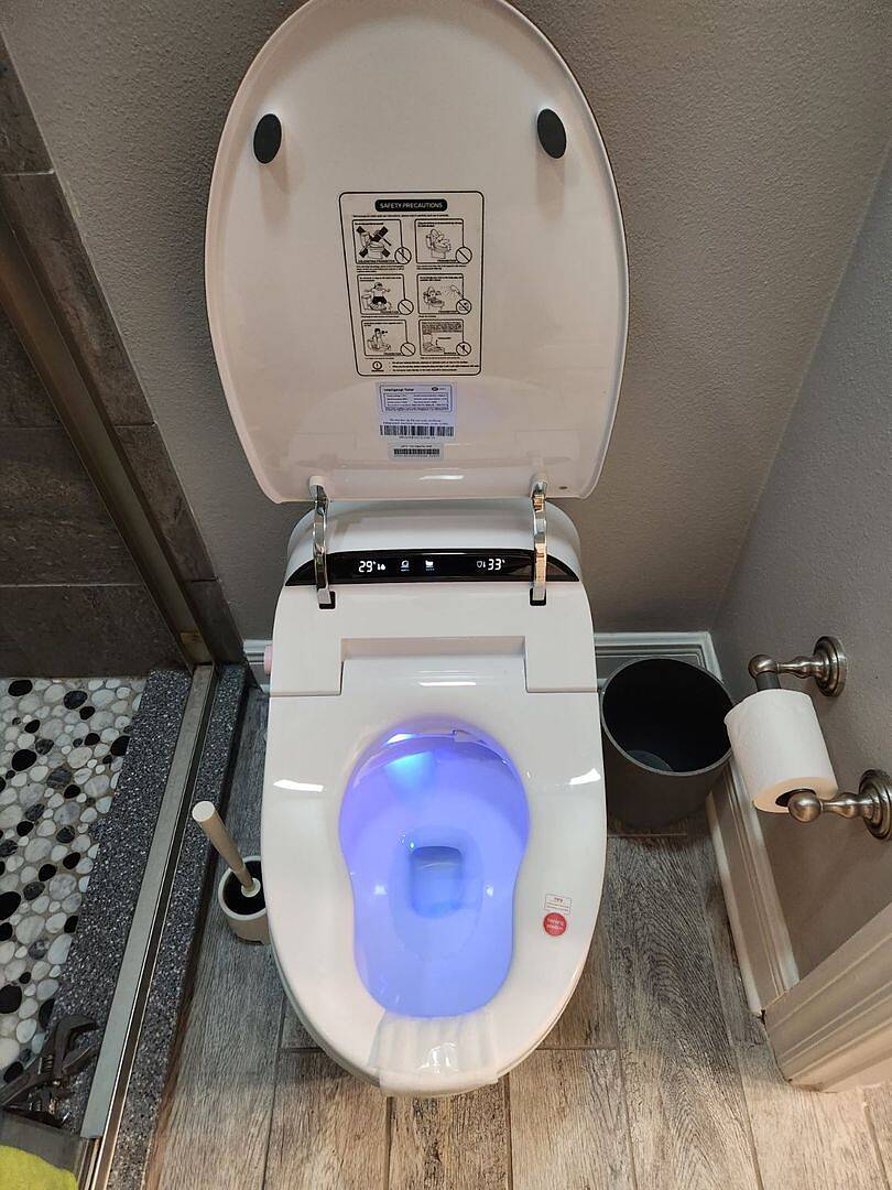 Hynova AX2 Automatic Smart Bidet Toilet with Deodorizing Function White 1.28 GPF